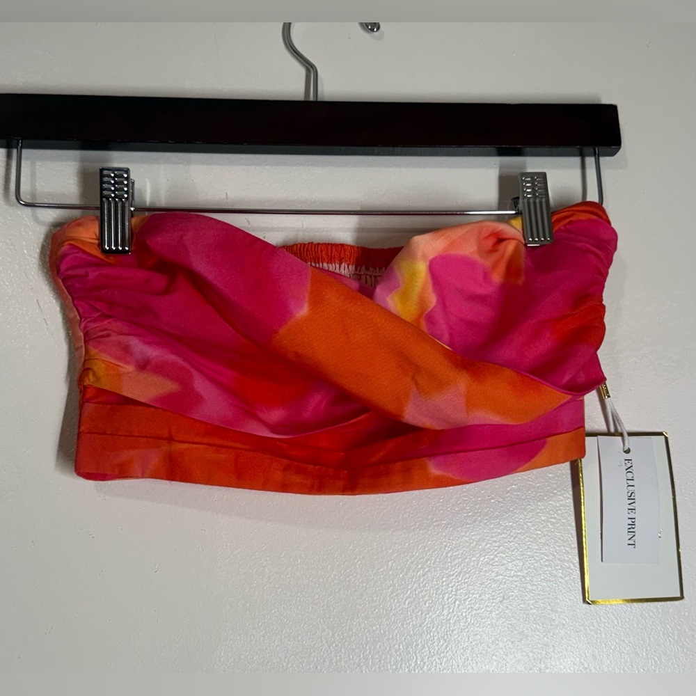 Runaway The Label - Ayla Crop Sleeveless Top in Oralie Orange - Picture 3 of 6